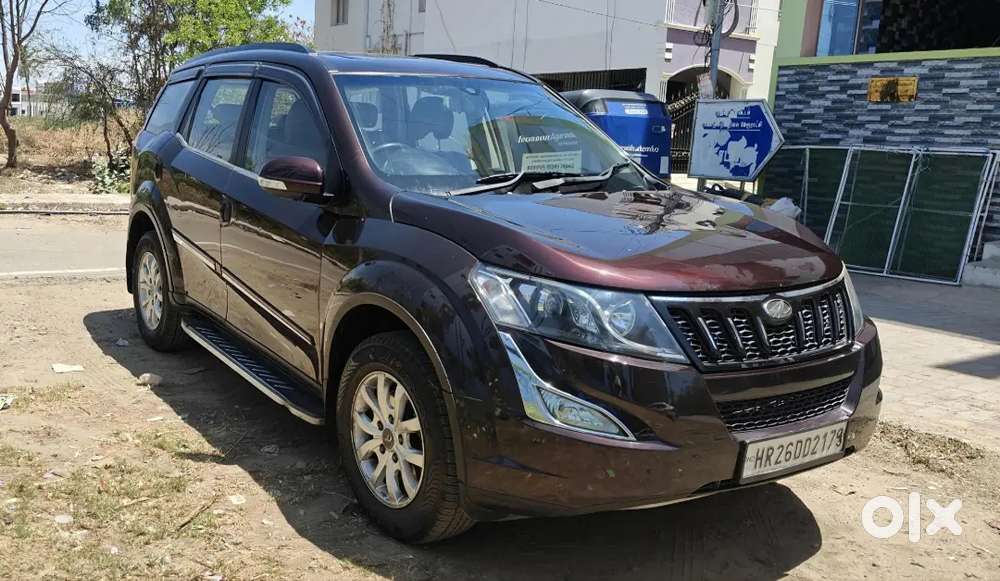 Mahindra Xuv500 W10 2017