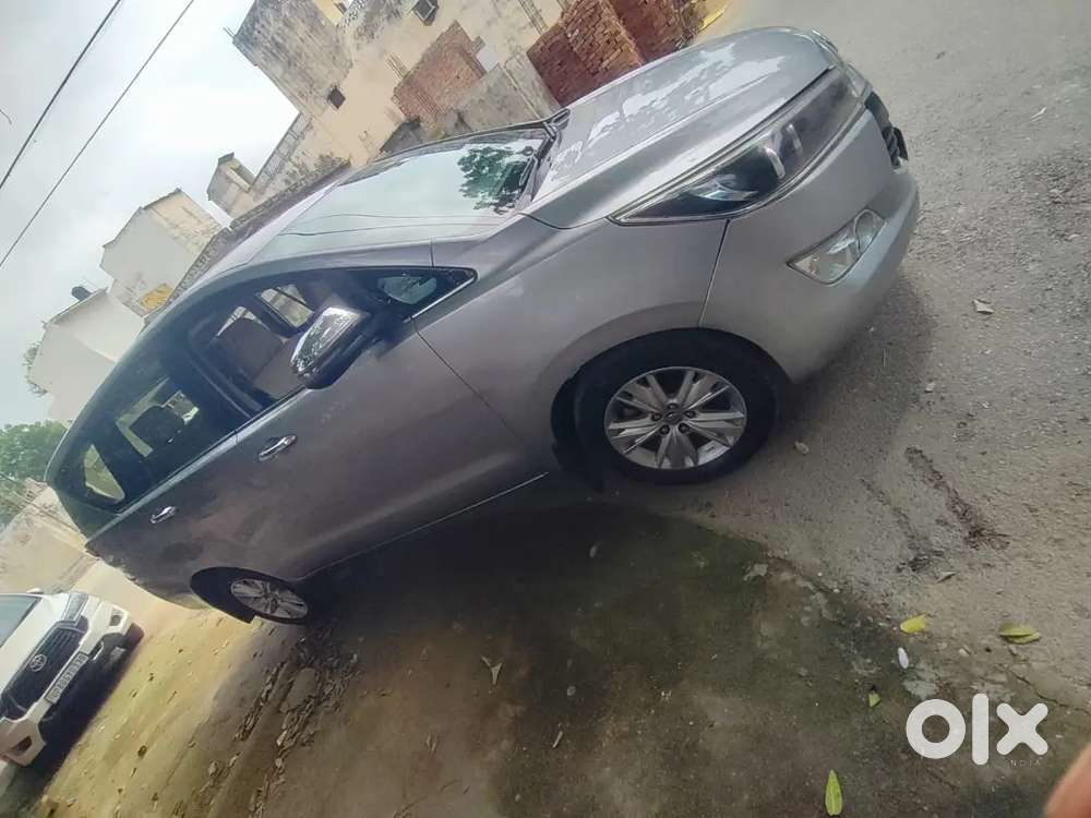 Toyota Innova Crysta 2019 Diesel Manual