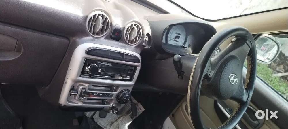 સેન્ટ્રો ગાડી 2012 મોડલ છે વીમો નથી પેટ્રોલ સીએનજી બંનેમાં ચાલુ છે