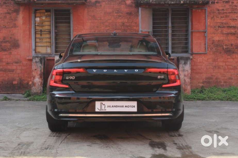 Volvo S90 2.0 B5 Inscription, 2023, Petrol