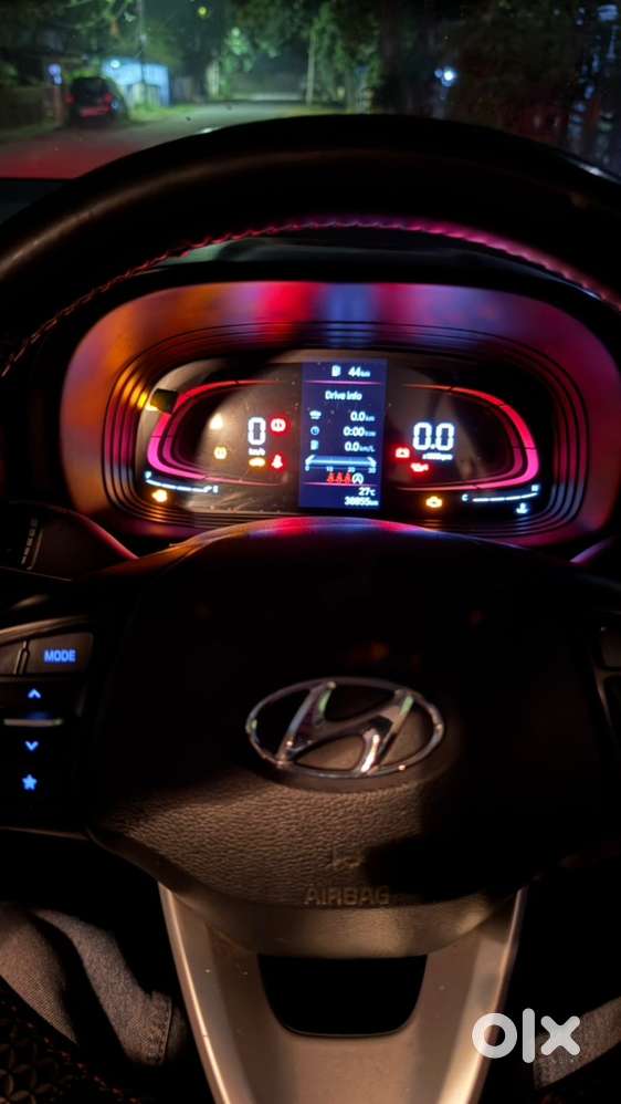 Hyundai Venue Petrol Manual 2023