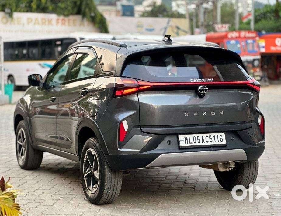 Tata Nexon Fearless Plus S 1.2 Revotron Petrol 6mt Dt, 2024, Petrol