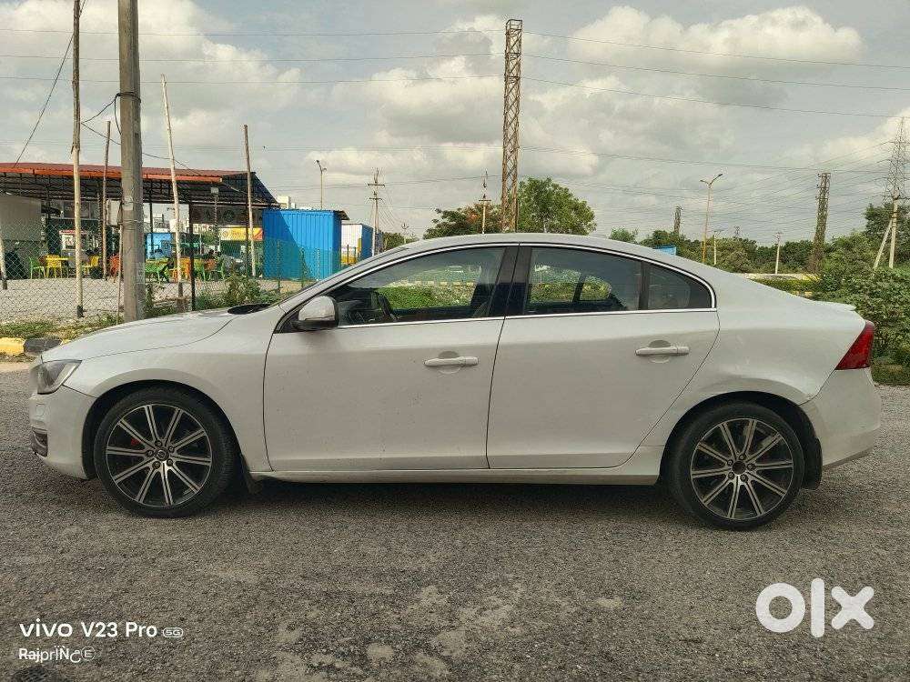 Volvo S60 D5 Inscription, 2015, Diesel