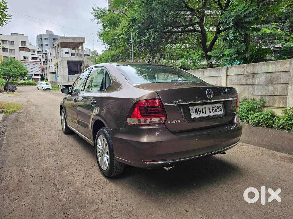 Volkswagen Vento 1.2 Tsi Highline Plus At, 2015, Petrol