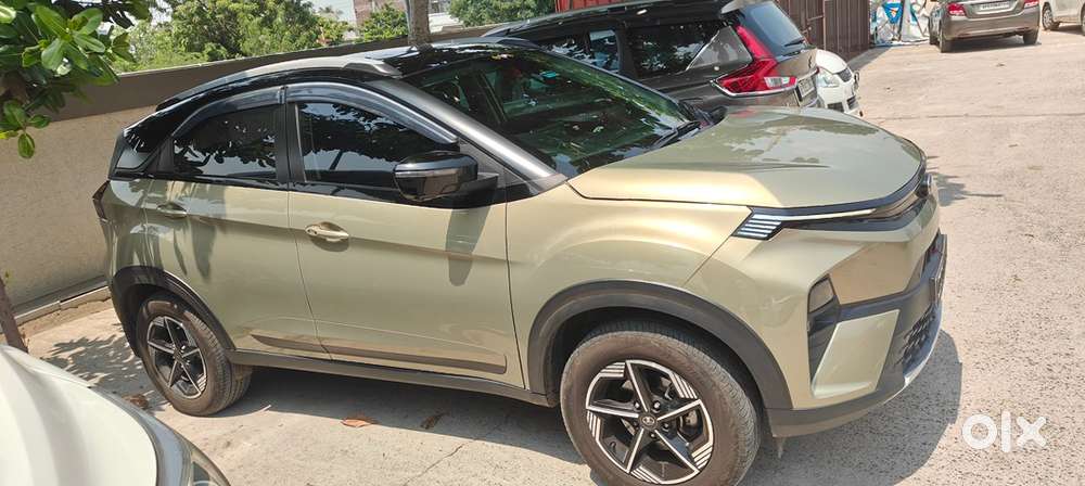 Tata Nexon Creative +ps Petrol +cng