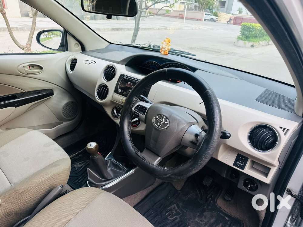 Toyota Etios Liva 2014-2016 Vx, 2015, Petrol