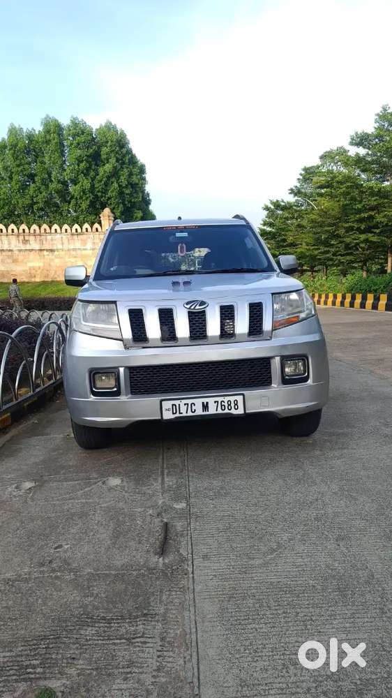 Mahindra Tuv 300 2017