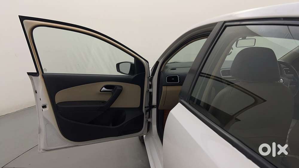 Volkswagen Polo 2009-2013 Petrol Highline 1.2l, 2015, Petrol