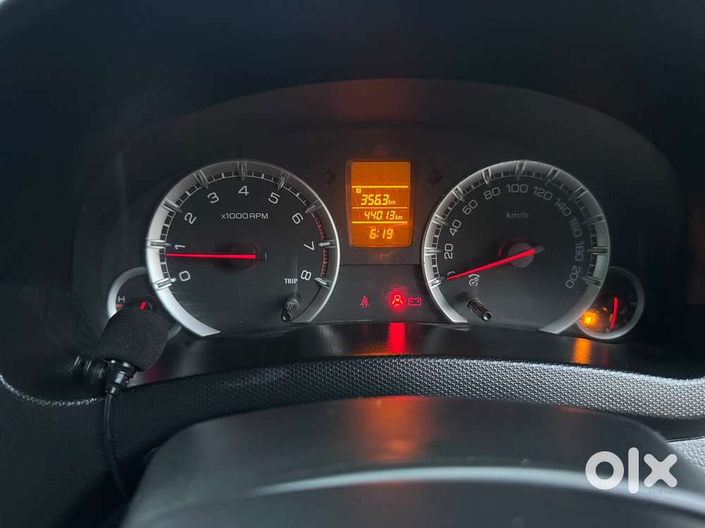 Maruti Suzuki Swift Vxi, 2012, Petrol