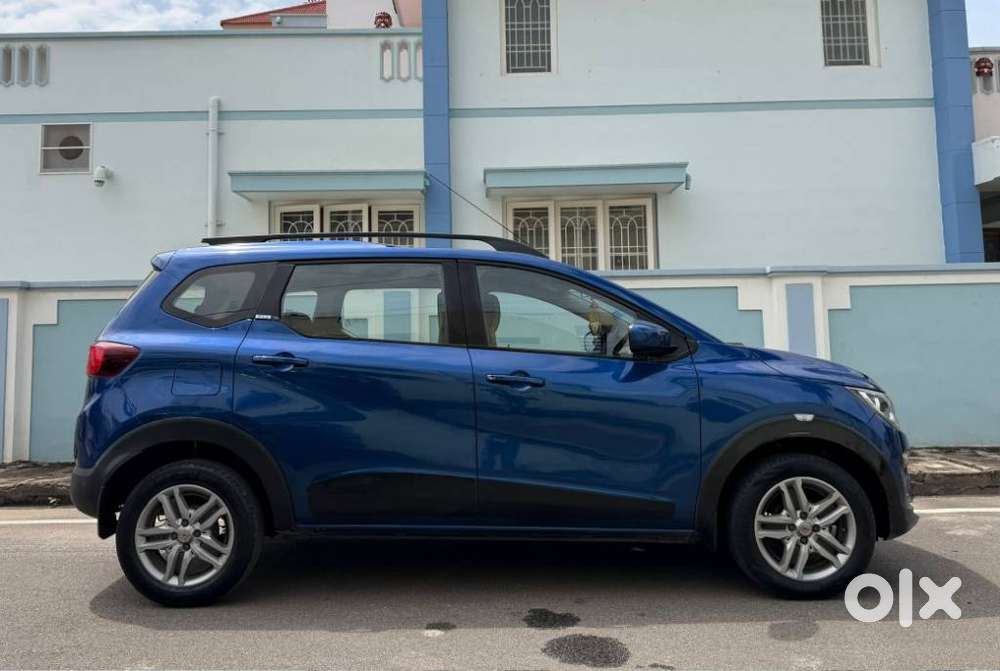 Renault Triber Rxz, 2021, Petrol