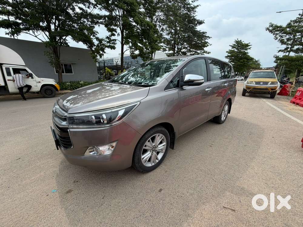 Toyota Innova Crysta 2016 Model Diesel