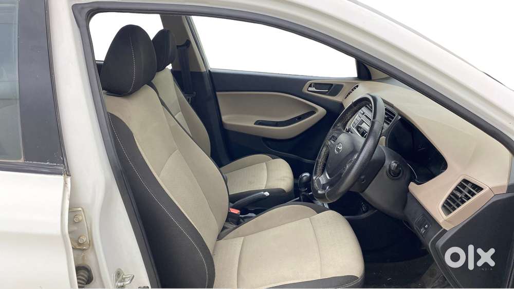 Hyundai Elite I20 Sportz (o) 1.2, 2015, Petrol