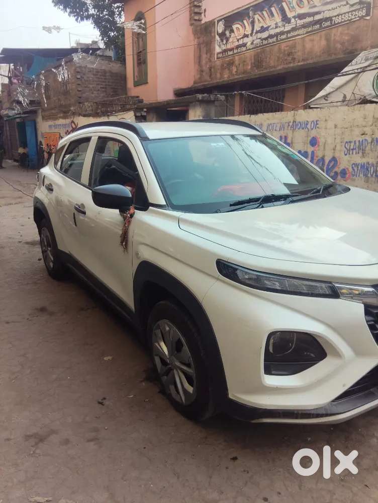 Maruti Suzuki Fronx 2026 Cng & Hybrids 30000 Km Driven