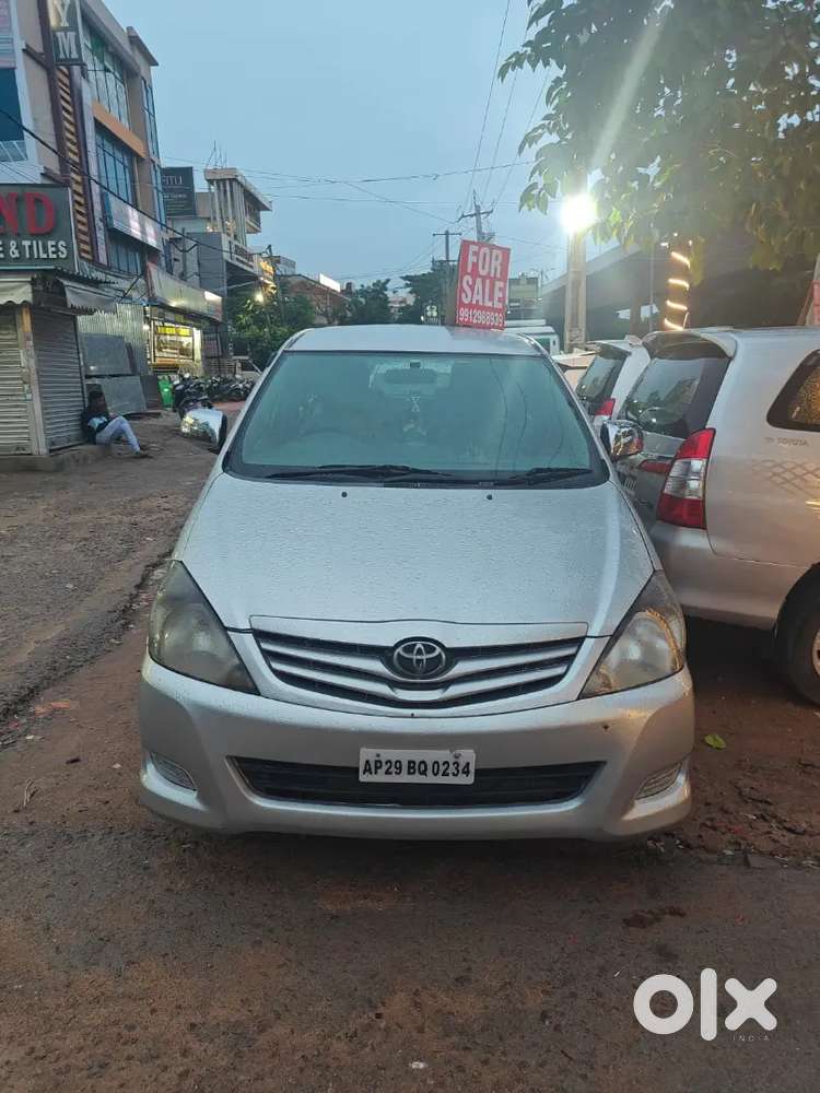 Toyota Innova Diesel 7 Seater 2011 Model 2012 Registration