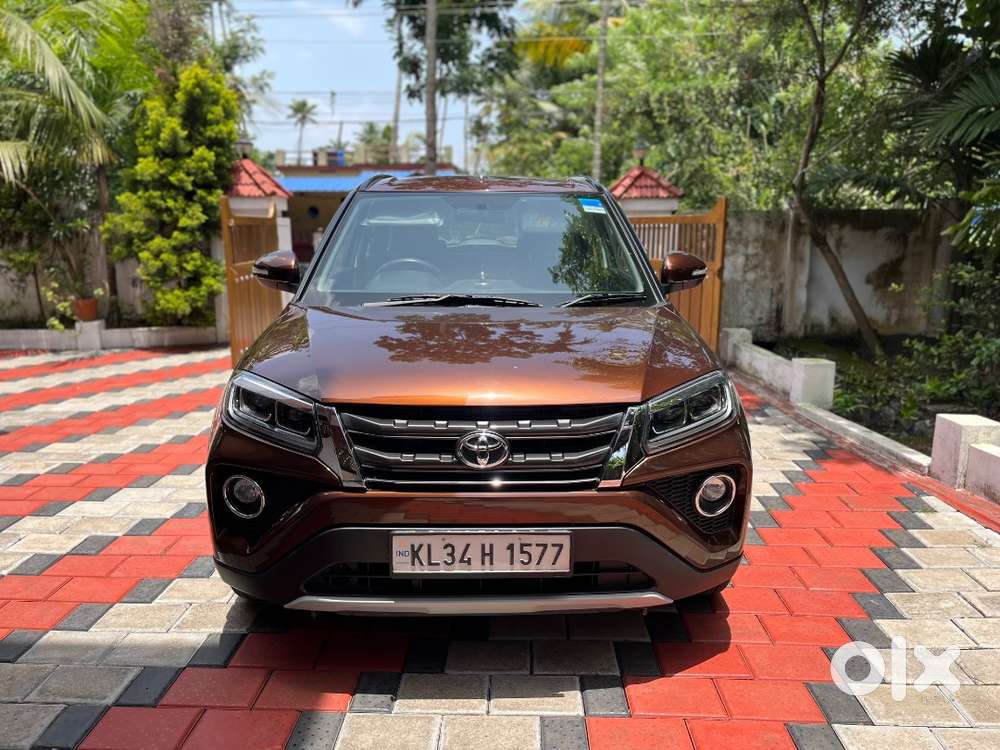 Toyota Urban Cruiser 2022 Petrol 25000 Km Driven