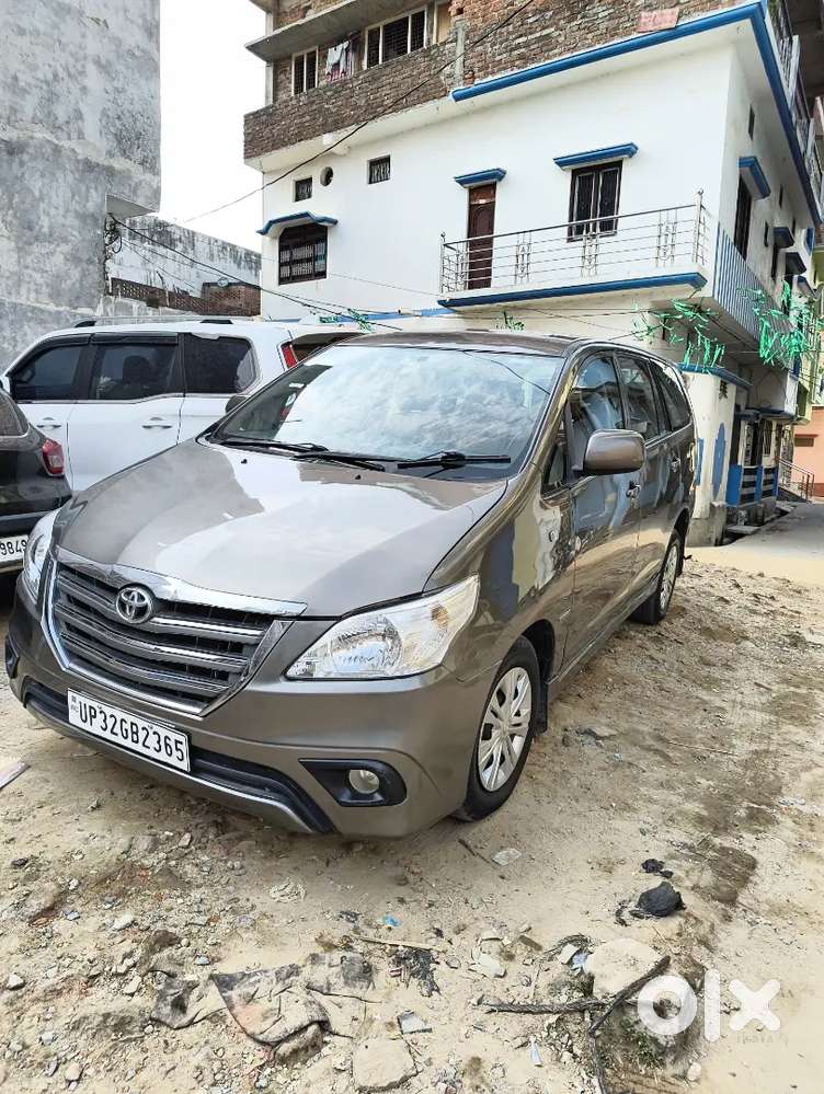 Toyota Innova 2015 Diesel 2nd Owner