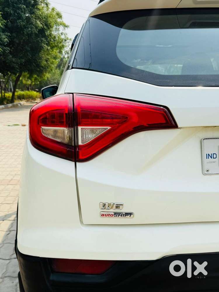 Mahindra Xuv300 2021 Diesel Well Maintained