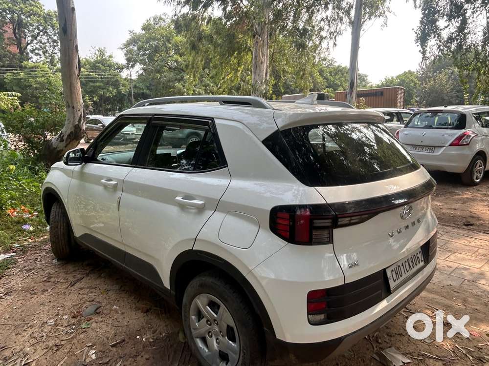 Hyundai Venue Petrol 2022