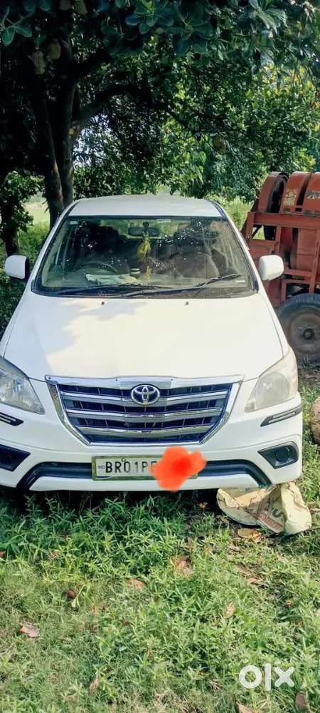 Toyota Innova Vx Petrol 2013