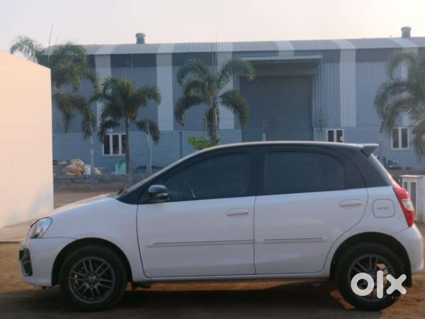 Toyota Etios Liva, 2016, Petrol