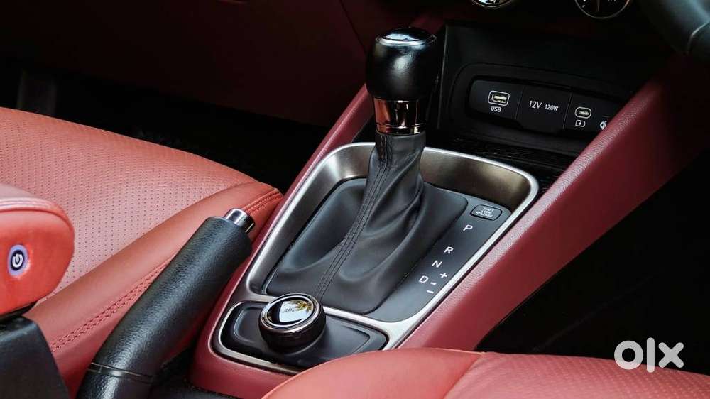 Hyundai Venue, 2024, Petrol