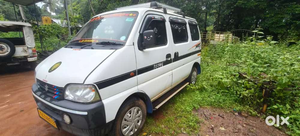Maruti Suzuki Eeco Smiles Petrol 2023