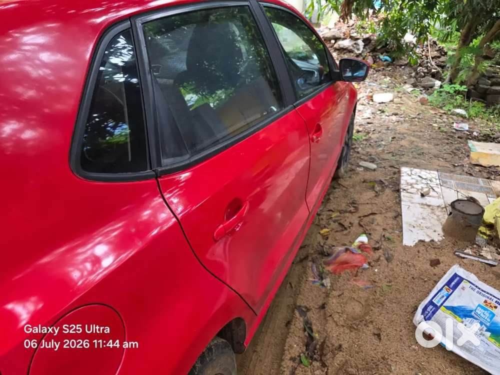 Urgent Selling Volkswagen Polo 1.2 Highline 2011