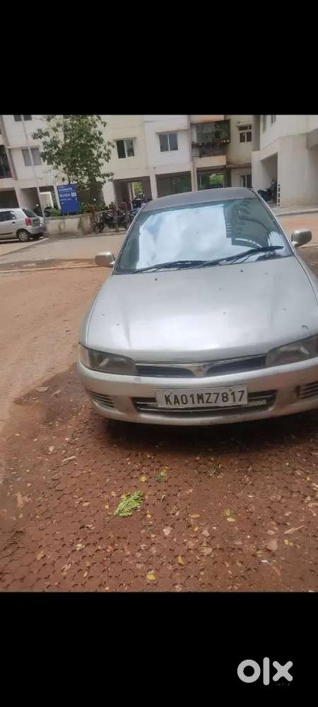 Mitsubishi Lancer Glxi 2001