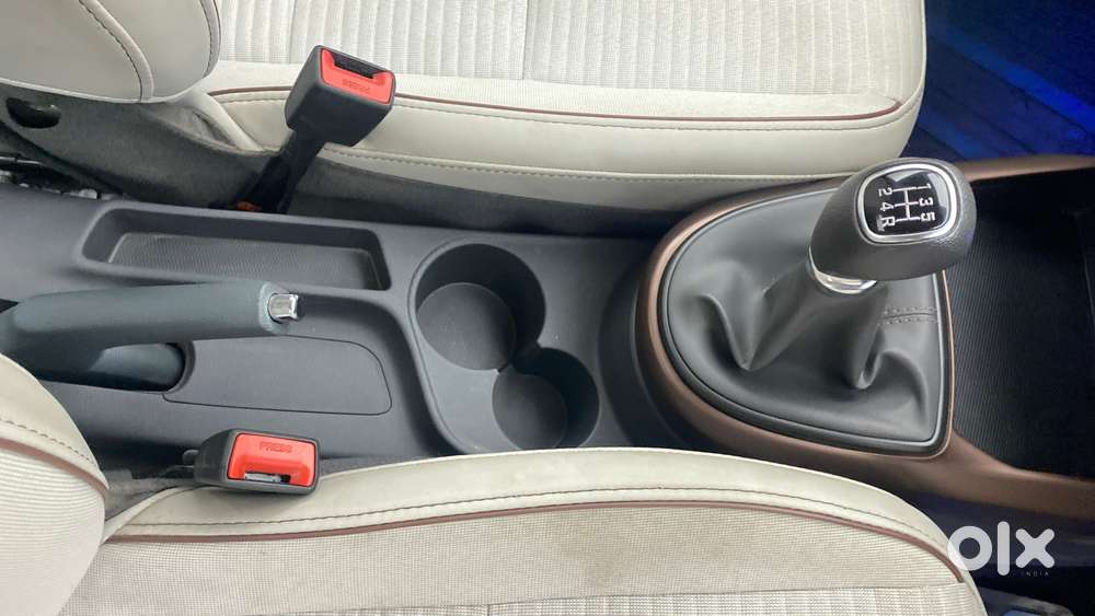 Hyundai Aura 1.2 Sx Cng, 2024, Cng & Hybrids