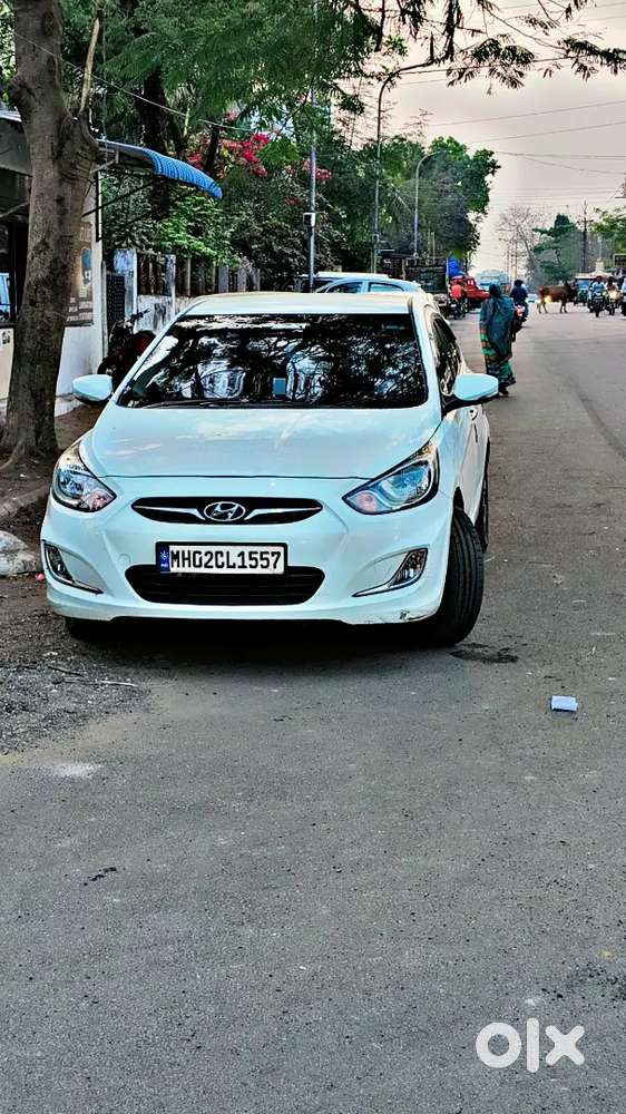 Hyundai Verna 2012