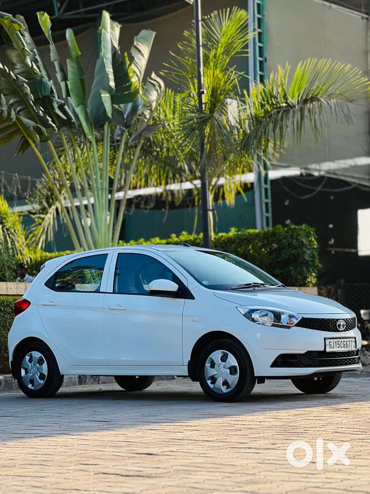 Tata Tiago 1.2 Revotron Xta, 2017, Petrol