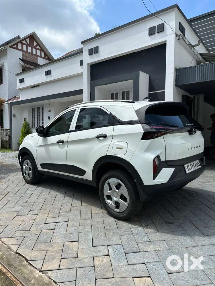 Tata Nexon Diesel 2024 Manual