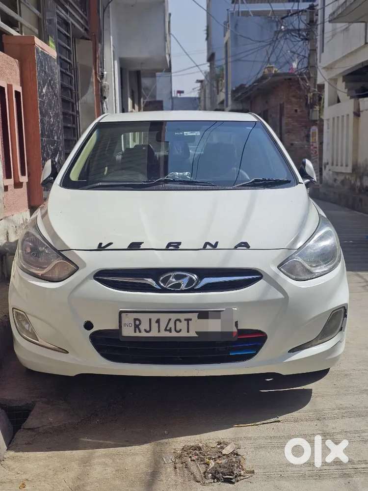 Hyundai Verna Fludic 2012 Model