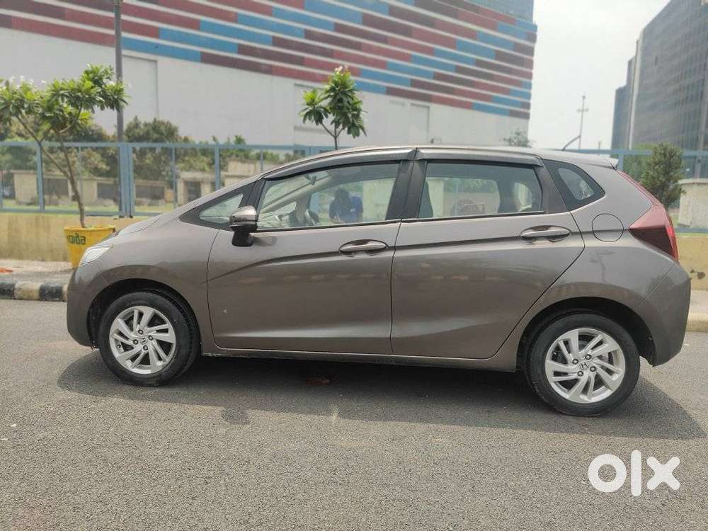 Honda Jazz V Mt Privilege, 2017, Petrol