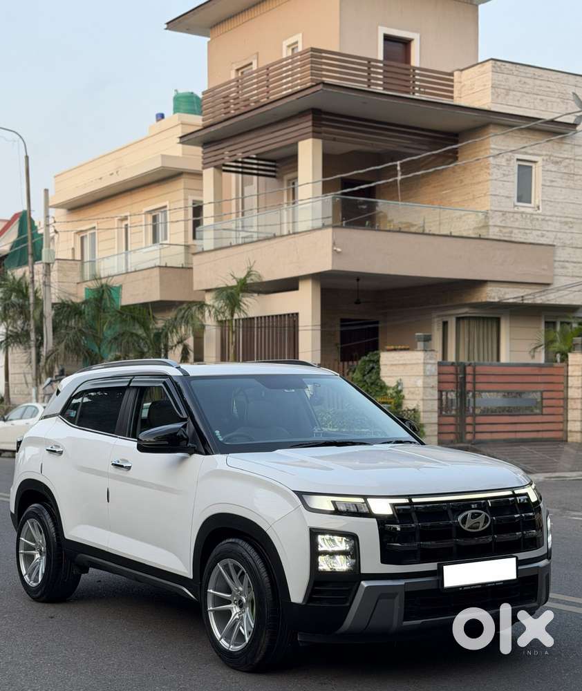 Hyundai Creta Sx Petrol Mt, 2025, Petrol