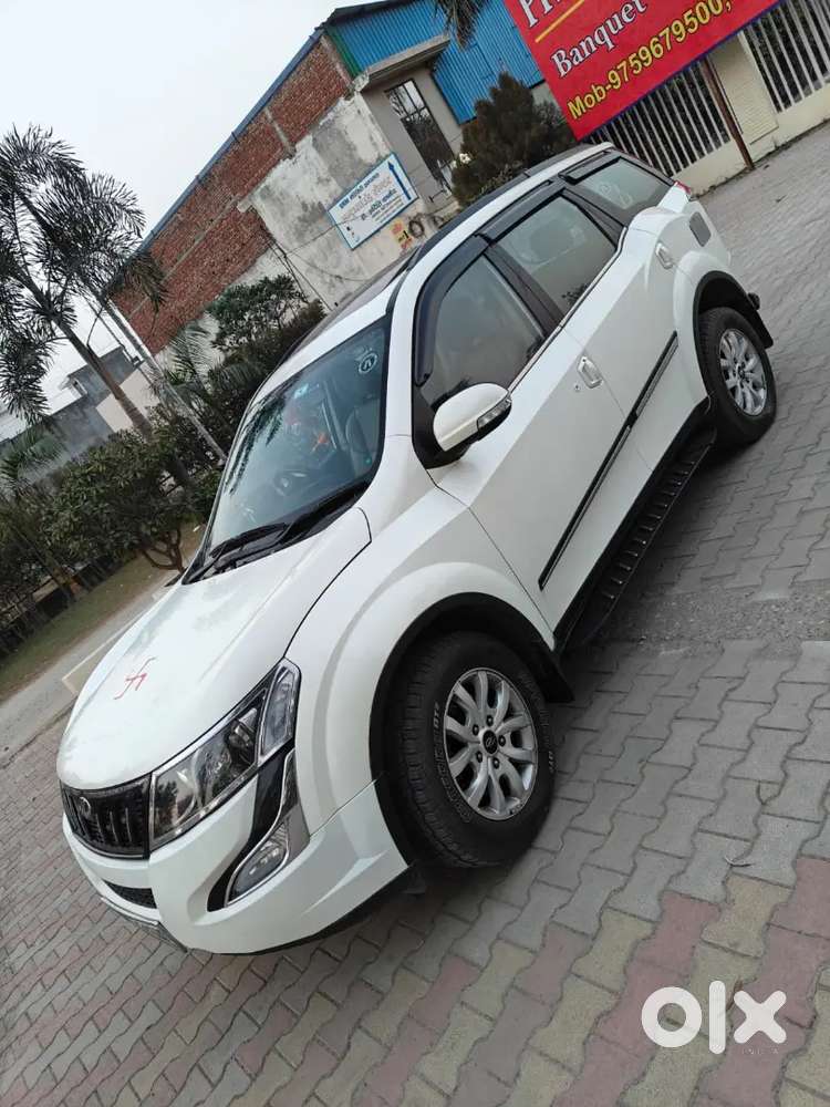 Mahindra Xuv500 2017 W10
