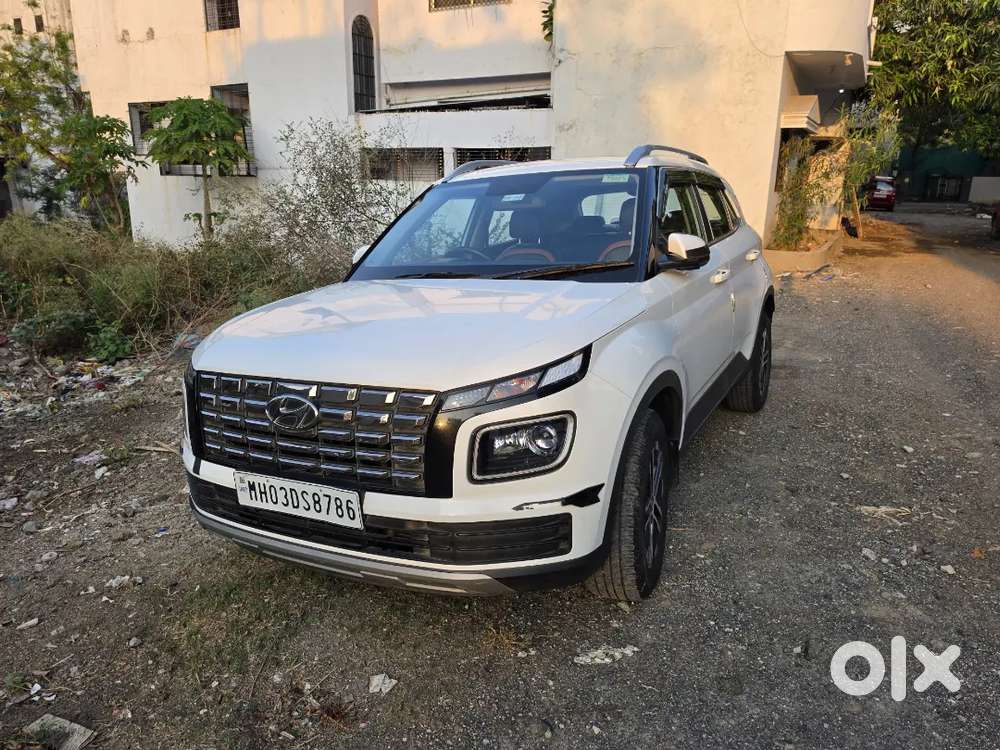 Hyundai Venue 2022 Diesel Well Maintained