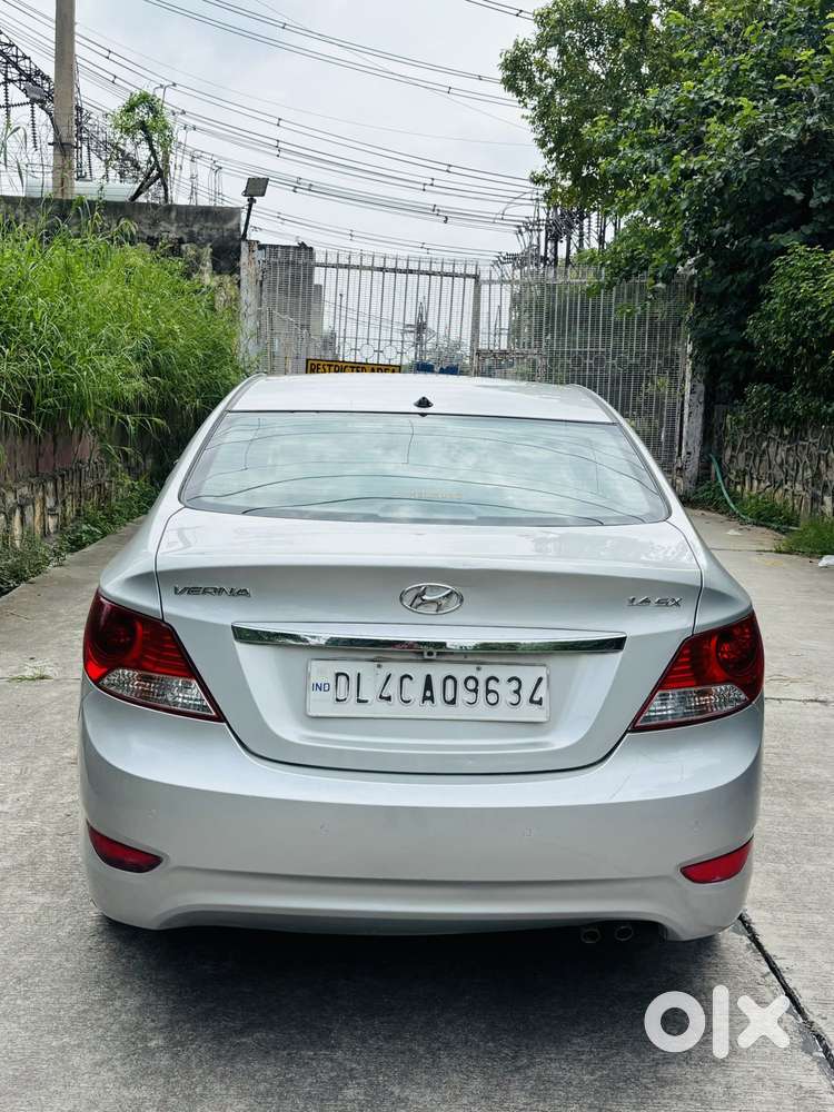 Hyundai Verna 1.6 Sx Vtvt (o), 2013, Petrol