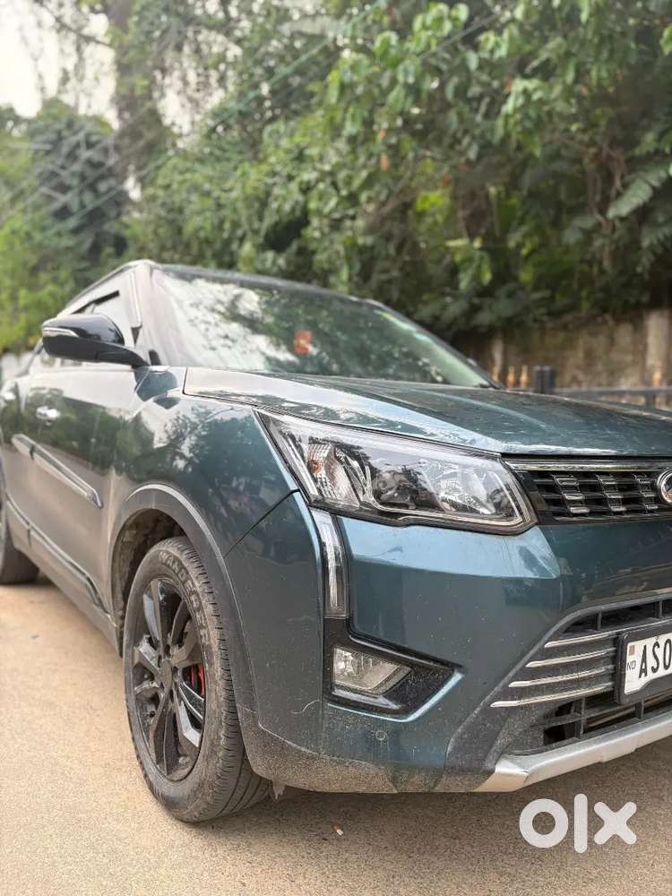 Mahindra Xuv300 2020 Petrol Well Maintained