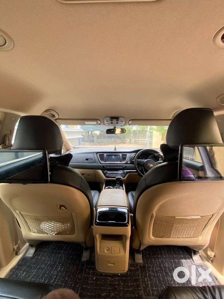 Kia Carnival Premium, 2021, Diesel