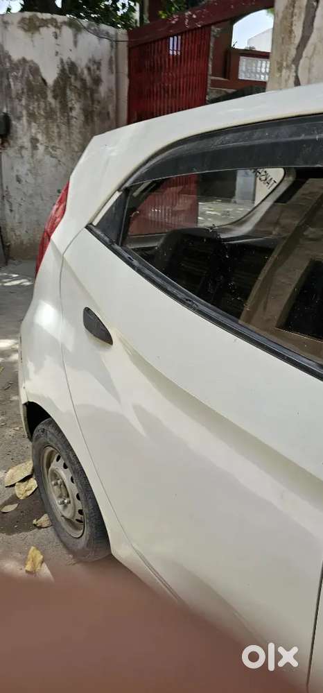 Hyundai Eon 2013 Petrol 73200 Km Driven