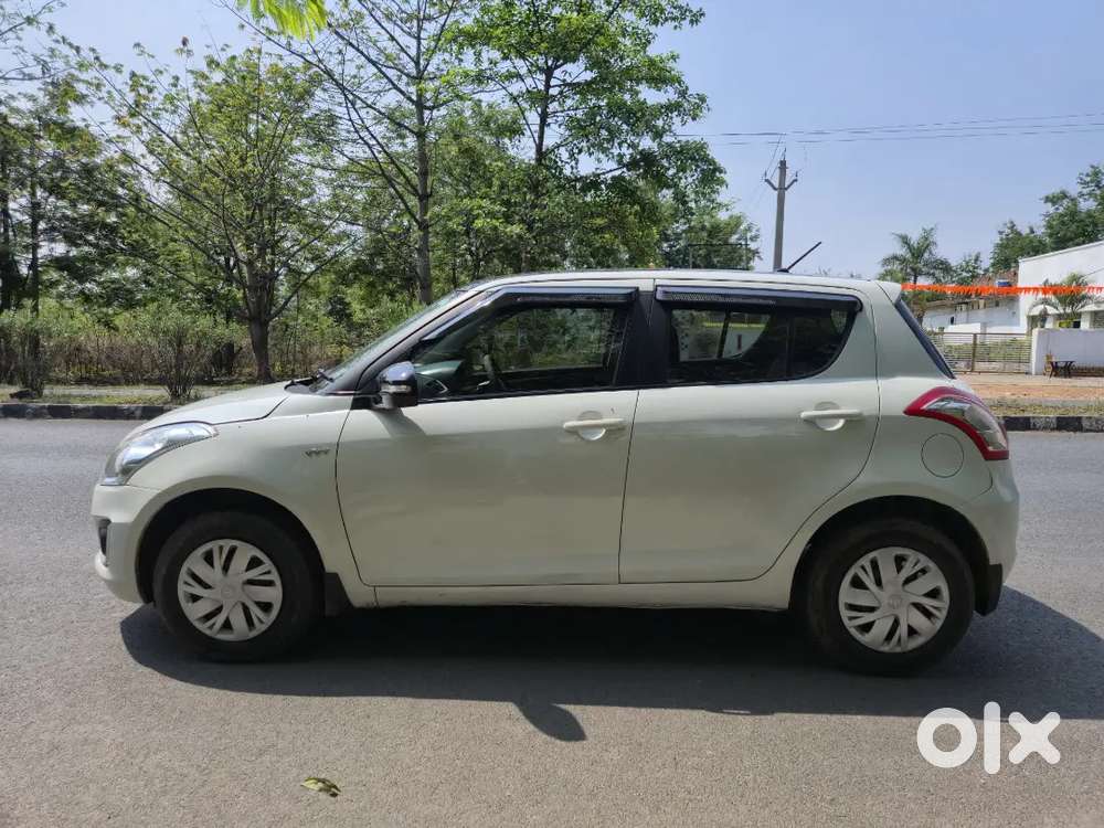 Maruti Suzuki Swift 2017 Petrol 67200 Km Driven