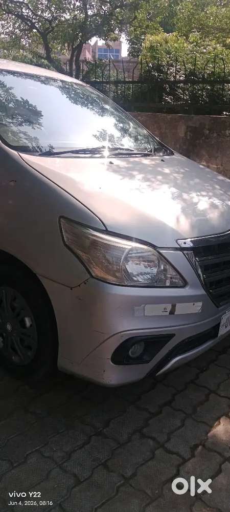 Toyota Innova 2009 Diesel 270000 Km Driven.