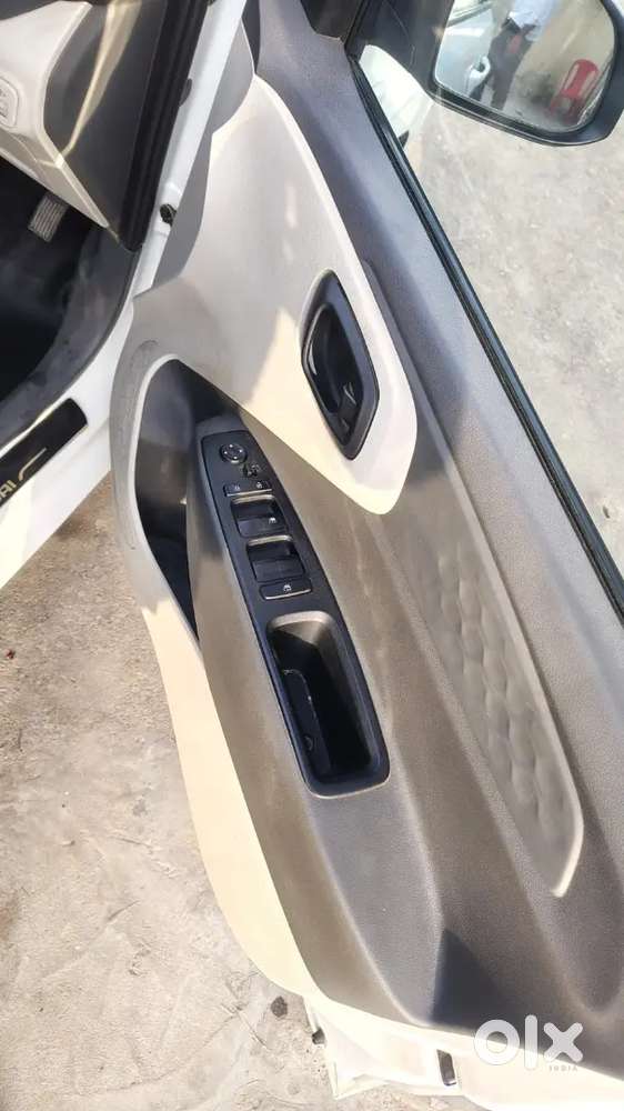 Hyundai Aura 2024 Cng & Hybrids Well Maintained