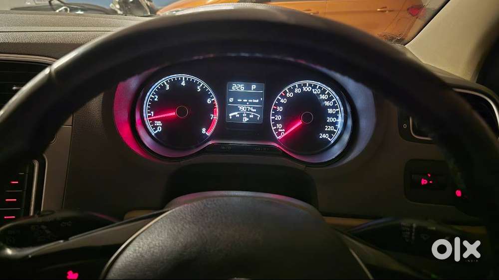 Volkswagen Vento 2015 Highline Automatic Petrol &ndash; 2nd Owner
