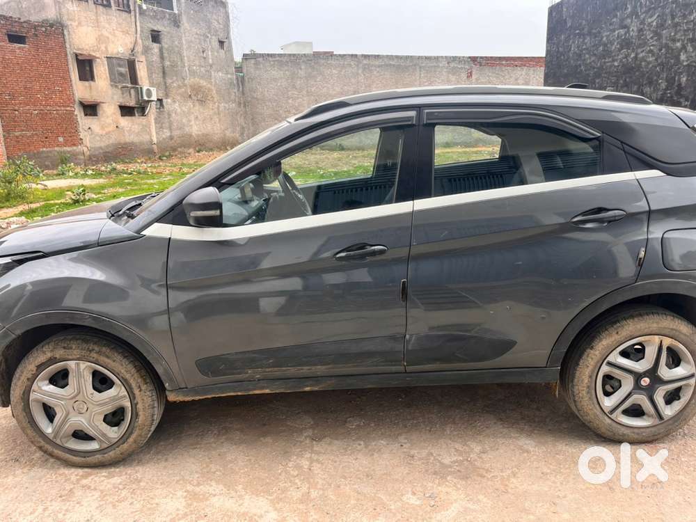 Tata Nexon 2023 Petrol