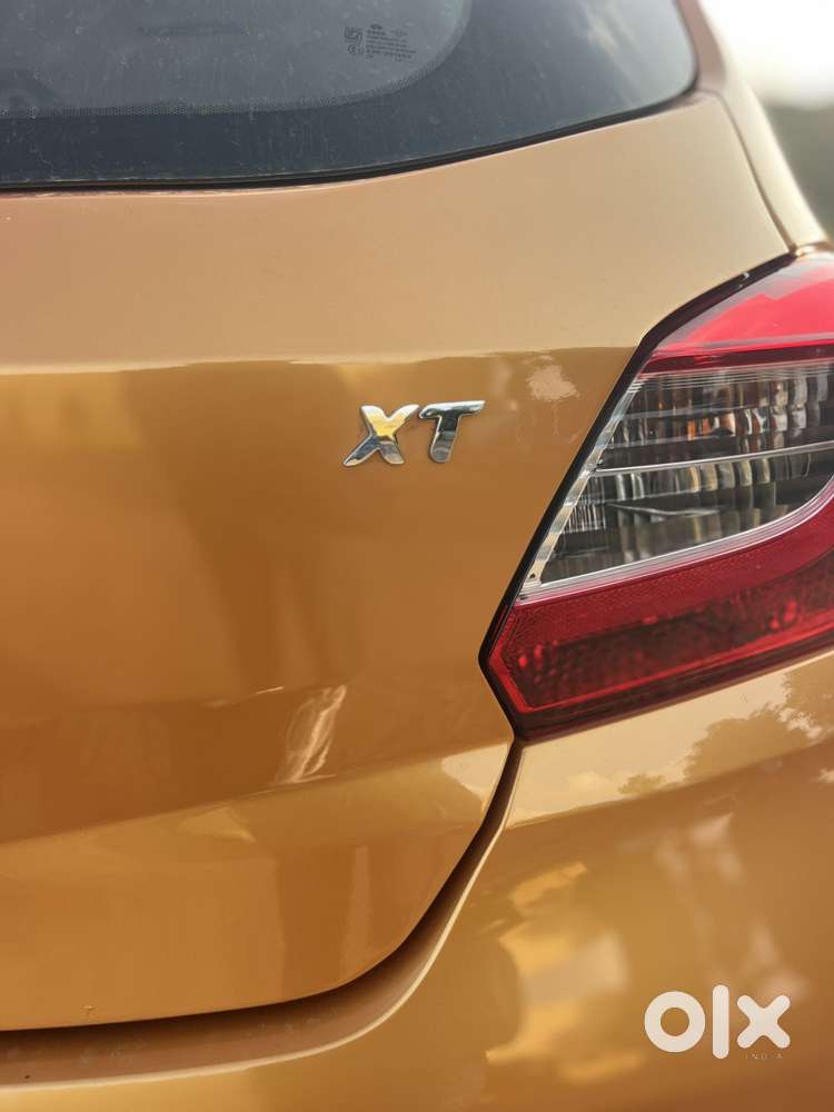 Tata Tiago 1.2 Revotron Xt (o), 2016, Petrol