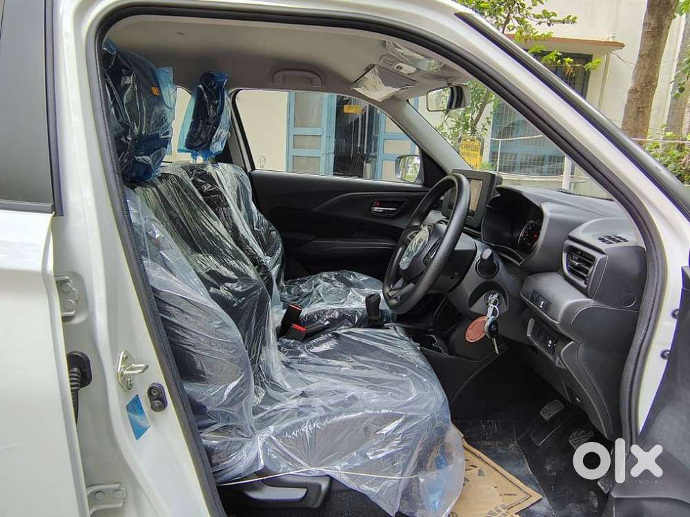 Maruti Suzuki Swift 1.2 Vxi (o), 2026, Petrol