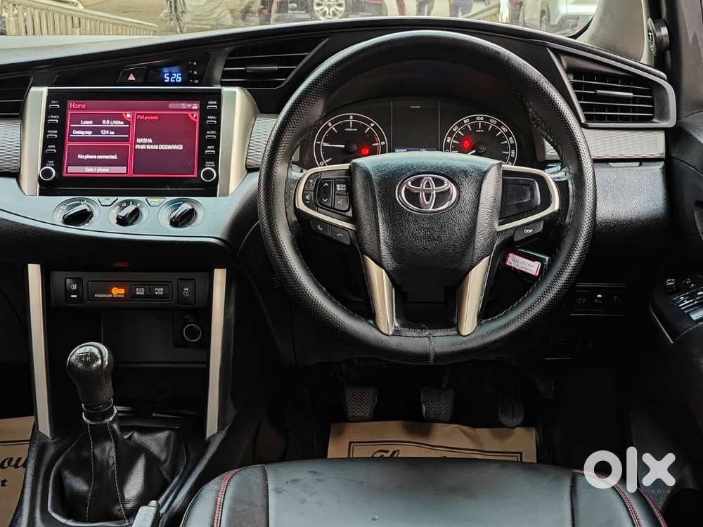 Toyota Innova Crysta 2.4 G Mt 8s, 2022, Diesel