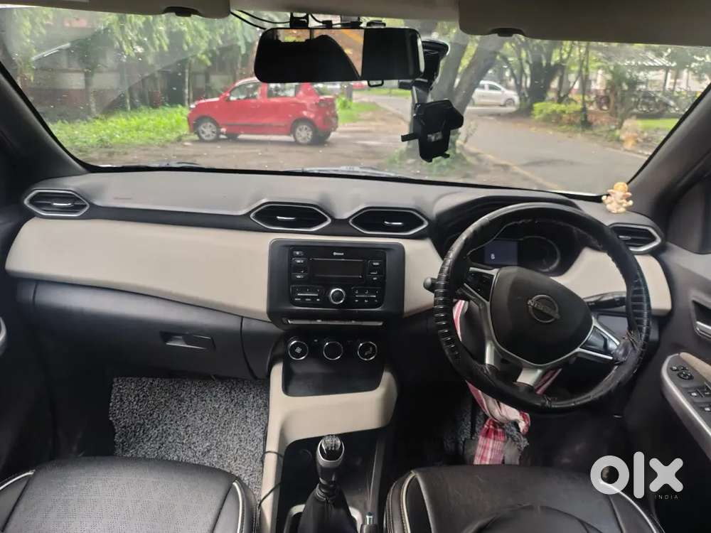 Nissan Magnite 2021 Petrol 55000 Km Driven